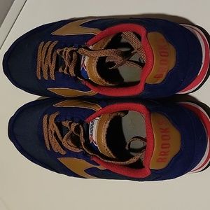 EUC Brooks Running Shoes Men's Size 10.5